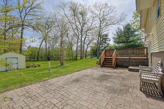 3 Regimental Place, New Windsor, NY 12553