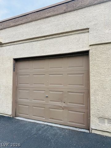 3672 Angela Robin Street 202, Las Vegas, NV 89129