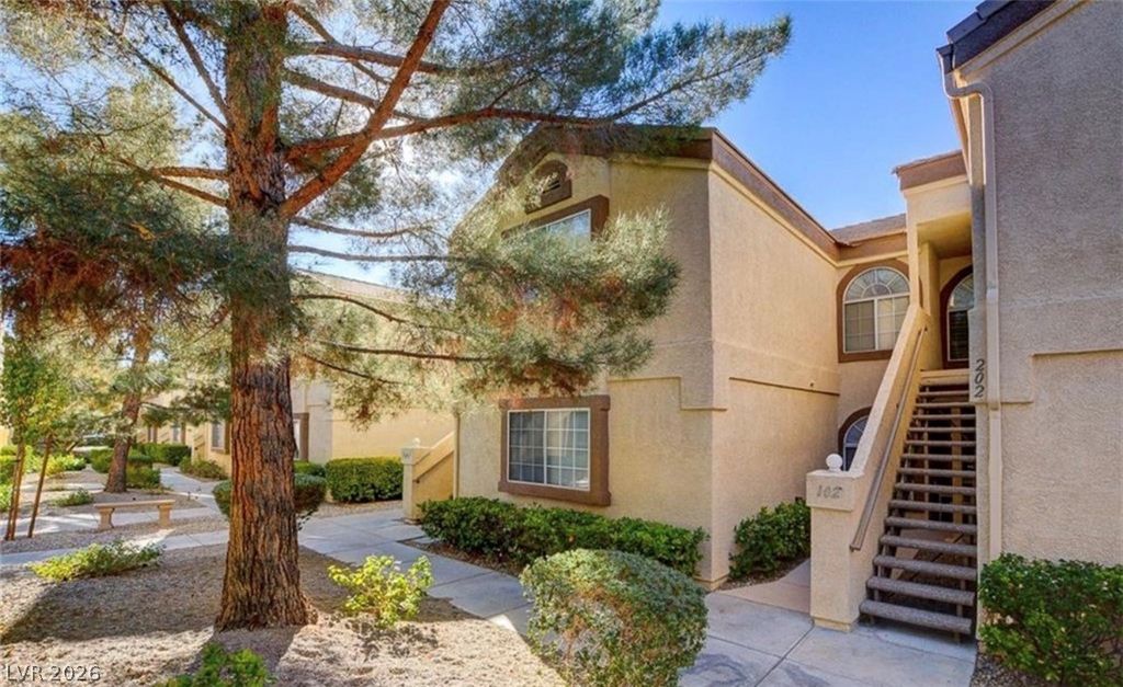 3672 Angela Robin Street 202, Las Vegas, NV 89129