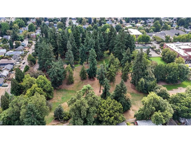 4215 Se 33RD Pl, Portland, OR 97202