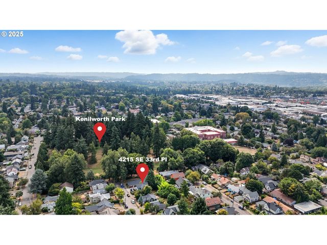 4215 Se 33RD Pl, Portland, OR 97202