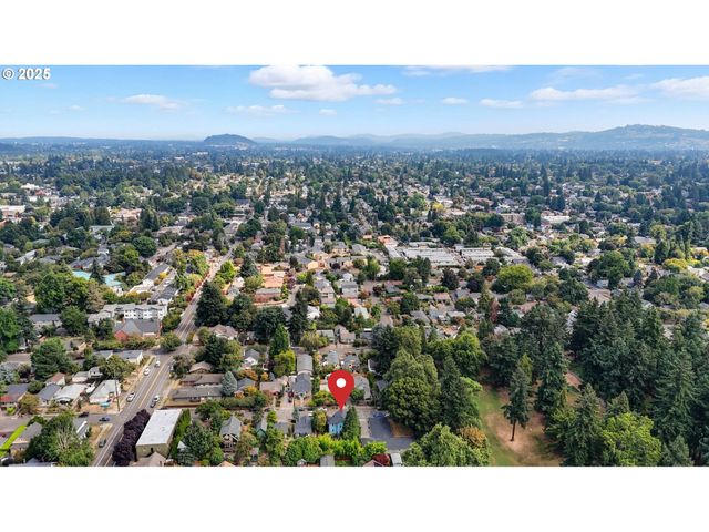 4215 Se 33RD Pl, Portland, OR 97202