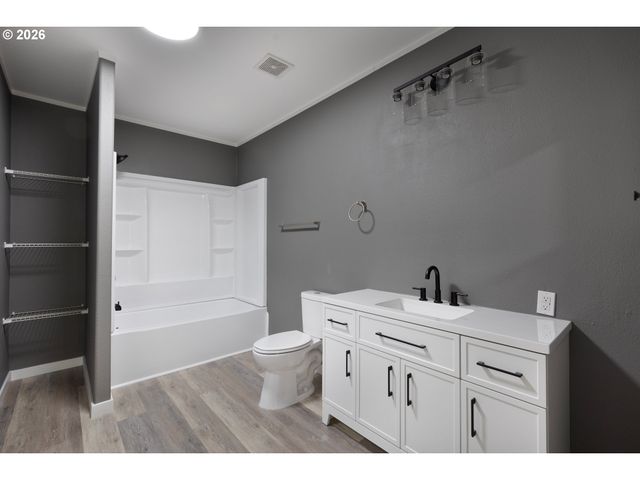 4849 SAN FRANCISCO Dr 21, Salem, OR 97305