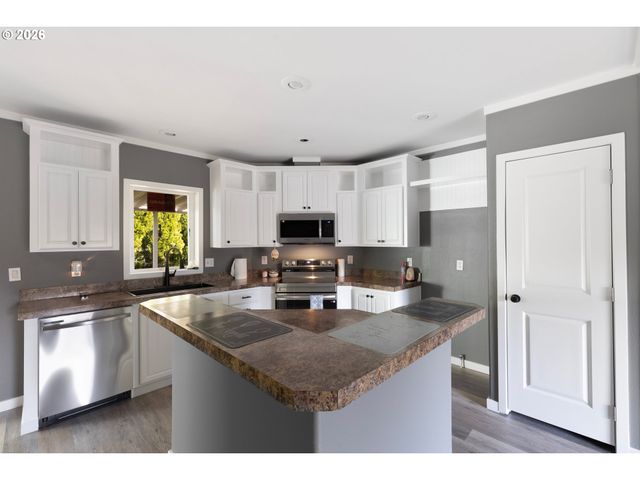 4849 SAN FRANCISCO Dr 21, Salem, OR 97305