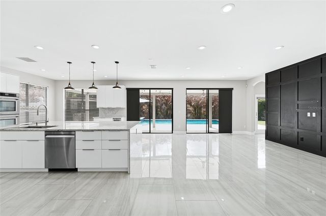 3335 RED ASH CIRCLE, Oviedo, FL 32766