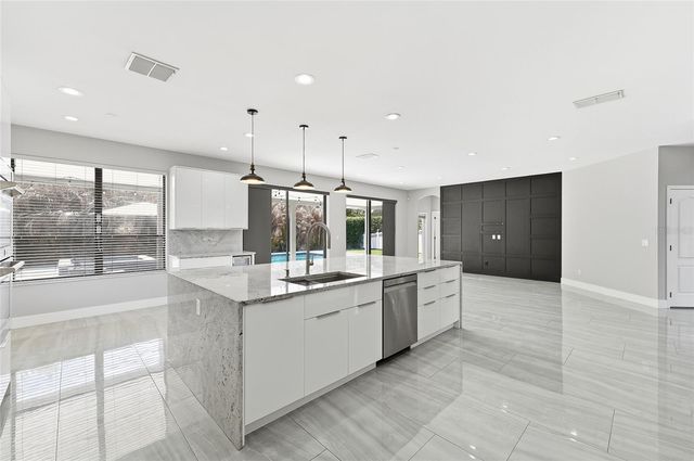 3335 RED ASH CIRCLE, Oviedo, FL 32766