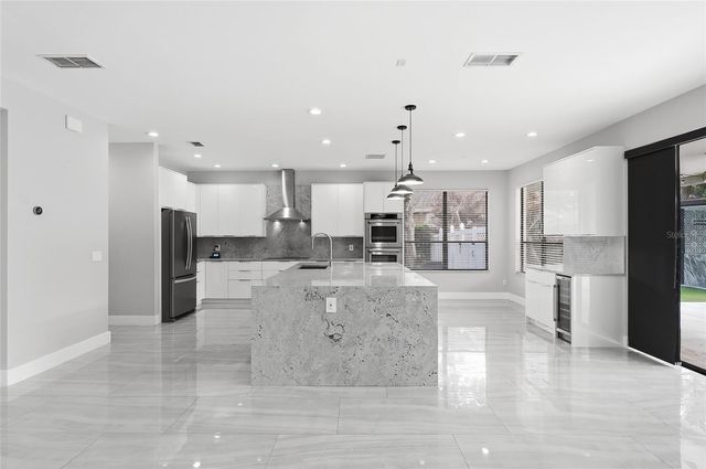 3335 RED ASH CIRCLE, Oviedo, FL 32766