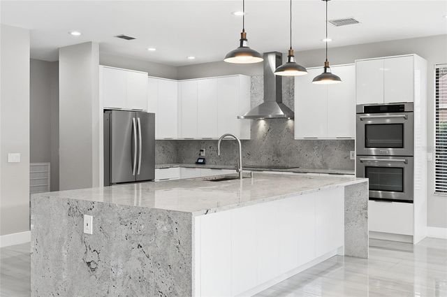 3335 RED ASH CIRCLE, Oviedo, FL 32766