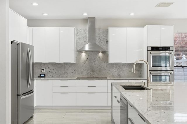 3335 RED ASH CIRCLE, Oviedo, FL 32766