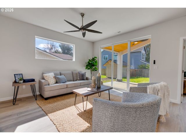 28683 Sw Canyon Creek Rd S, Wilsonville, OR 97070