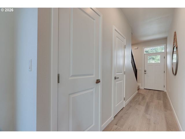 28683 Sw Canyon Creek Rd S, Wilsonville, OR 97070