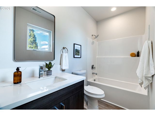 28683 Sw Canyon Creek Rd S, Wilsonville, OR 97070