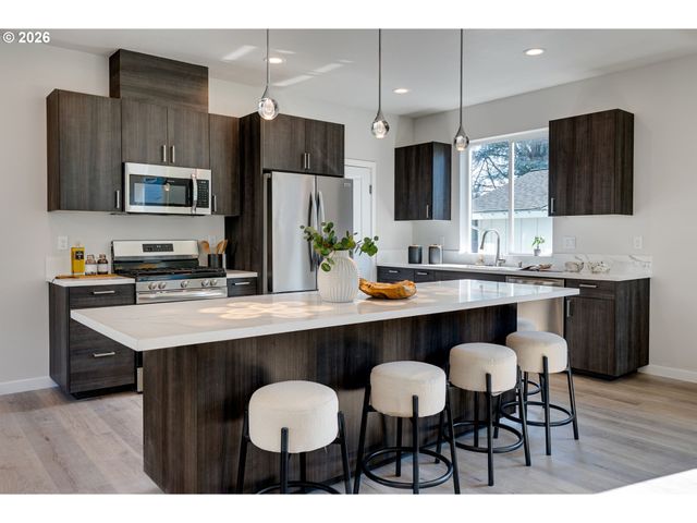 28683 Sw Canyon Creek Rd S, Wilsonville, OR 97070