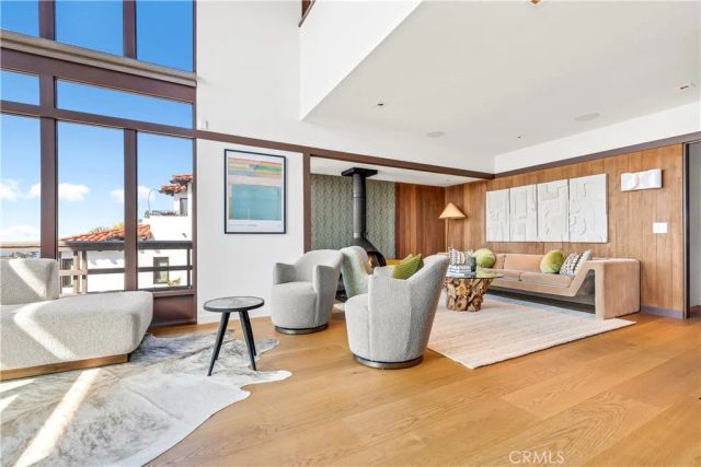 1944 Ocean Way, Laguna Beach, CA 92651