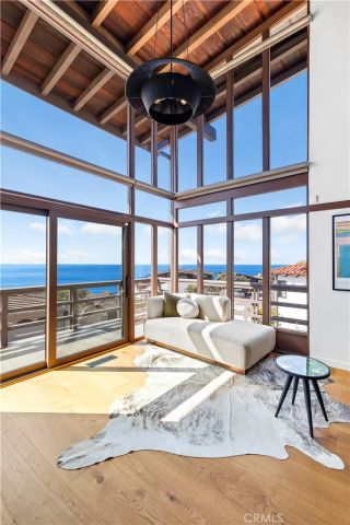 1944 Ocean Way, Laguna Beach, CA 92651