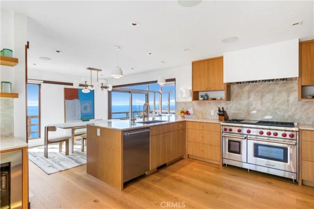 1944 Ocean Way, Laguna Beach, CA 92651
