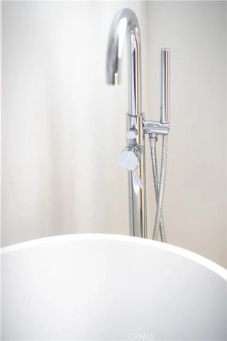 1944 Ocean Way, Laguna Beach, CA 92651