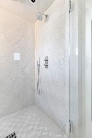 1944 Ocean Way, Laguna Beach, CA 92651