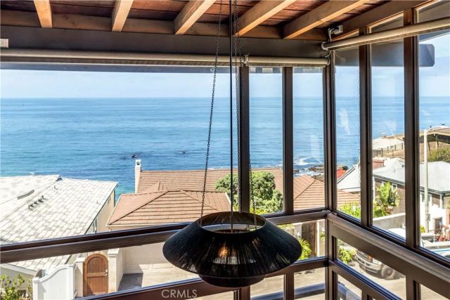 1944 Ocean Way, Laguna Beach, CA 92651