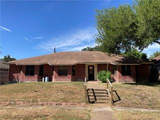 4610 Megal Dr, Corpus Christi, TX 78413