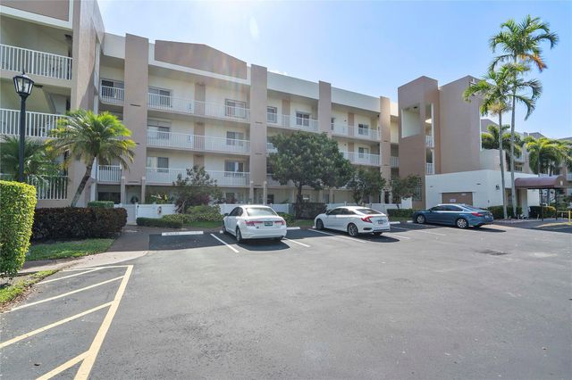 7866 Trent Dr 302, Tamarac, FL 33321