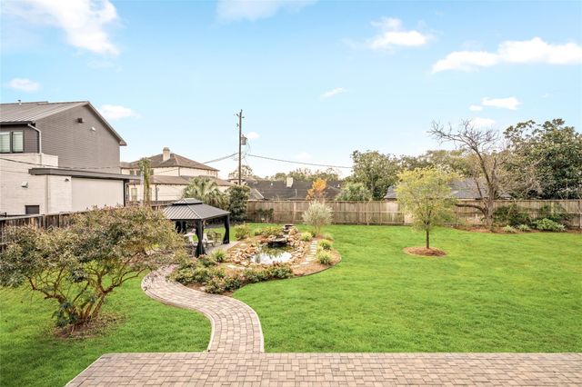 5319 Braesheather Drive, Houston, TX 77096