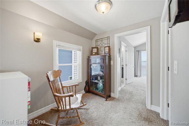 9528 Main Street, Whitmore Lake, MI 48189