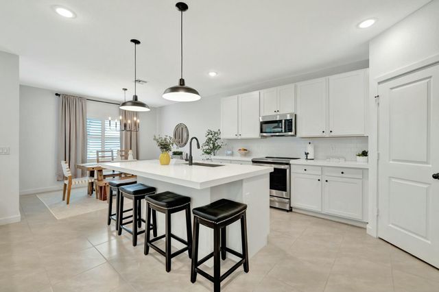 601 NE Waters Edge Lane 2101, Port St Lucie, FL 34983