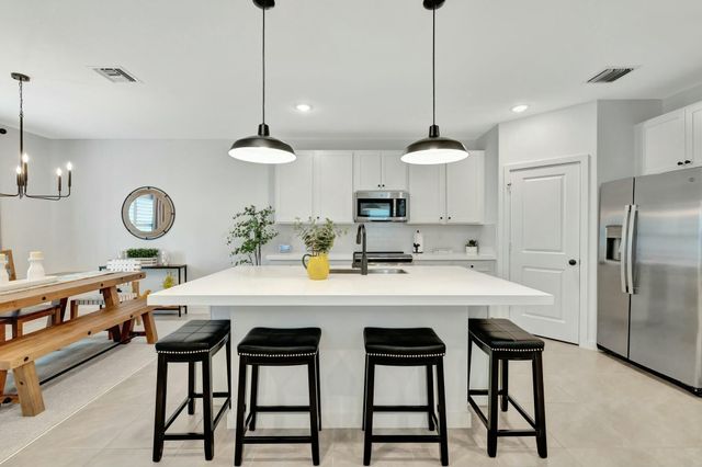 601 NE Waters Edge Lane 2101, Port St Lucie, FL 34983