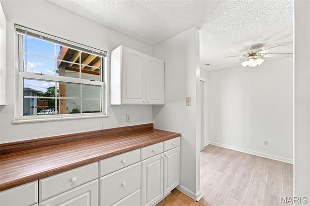 9081 W Swan Circle, St Louis, MO 63144