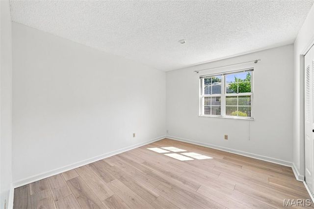 9081 W Swan Circle, St Louis, MO 63144