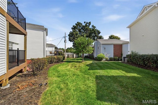 9081 W Swan Circle, St Louis, MO 63144