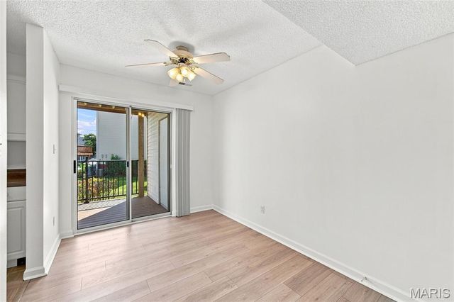 9081 W Swan Circle, St Louis, MO 63144