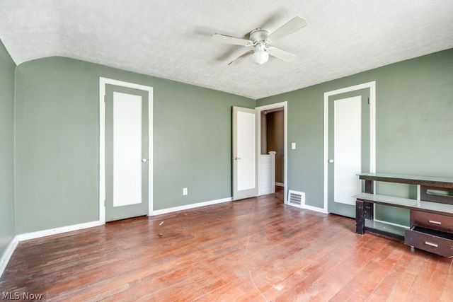 1445 Sulzer Avenue, Euclid, OH 44132