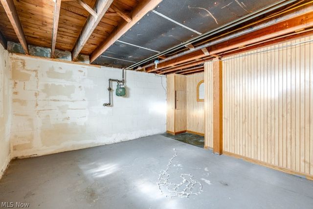 1445 Sulzer Avenue, Euclid, OH 44132