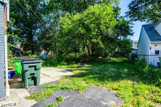 1445 Sulzer Avenue, Euclid, OH 44132