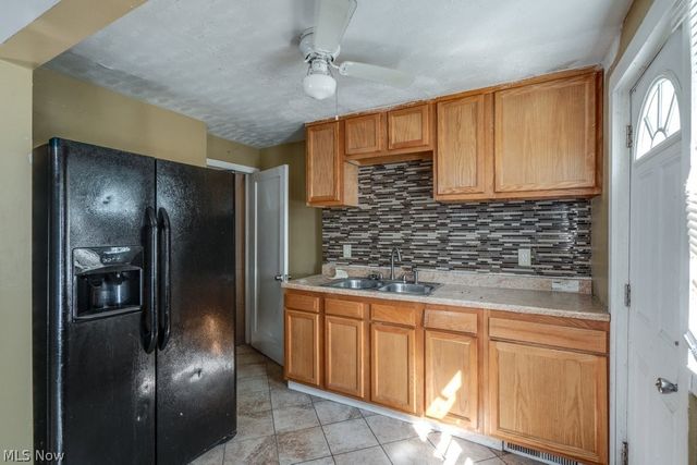 1445 Sulzer Avenue, Euclid, OH 44132