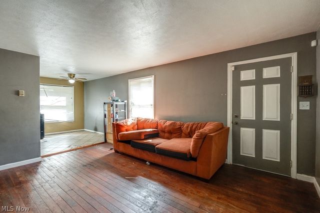 1445 Sulzer Avenue, Euclid, OH 44132