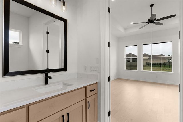 121 La Ventana DR, Liberty Hill, TX 78642