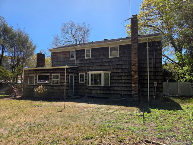 7 Michael Place, Nesconset, NY 11767
