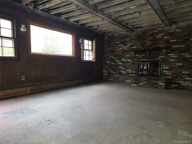 7 Michael Place, Nesconset, NY 11767