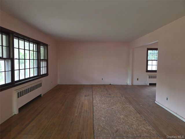 7 Michael Place, Nesconset, NY 11767