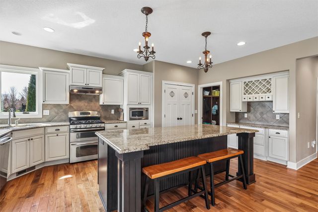 1740 SE Hawthorne Ridge Drive, Waukee, IA 50263