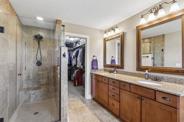 1740 SE Hawthorne Ridge Drive, Waukee, IA 50263