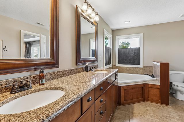 1740 SE Hawthorne Ridge Drive, Waukee, IA 50263