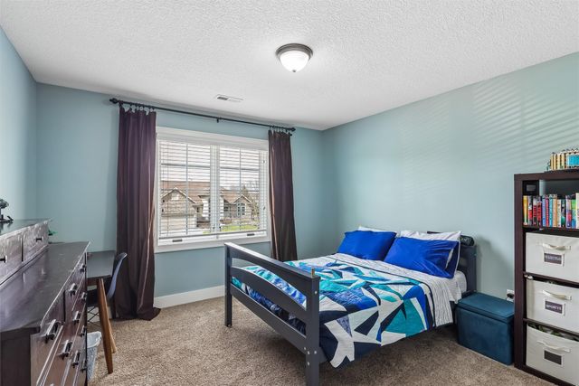 1740 SE Hawthorne Ridge Drive, Waukee, IA 50263