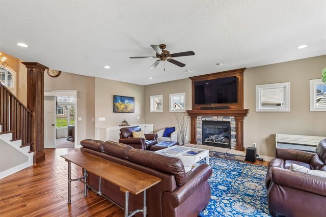 1740 SE Hawthorne Ridge Drive, Waukee, IA 50263