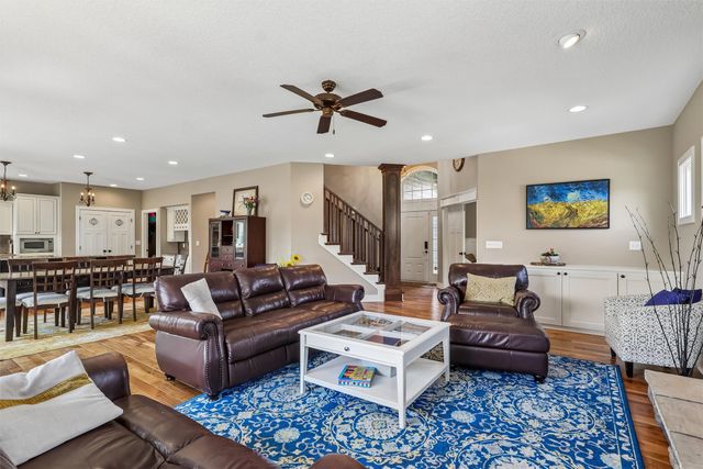 1740 SE Hawthorne Ridge Drive, Waukee, IA 50263