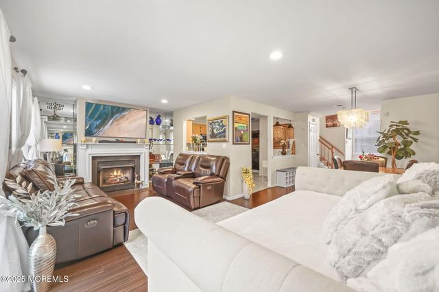 761 Banyan Court, Morganville, NJ 07751