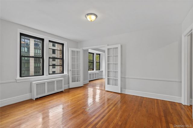 240 Martine Avenue 4G, White Plains, NY 10601